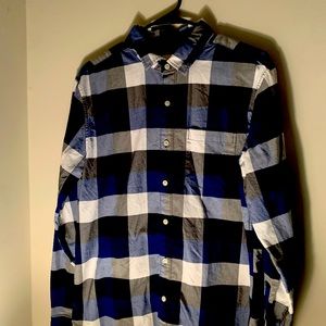 Men’s casual dress shirts